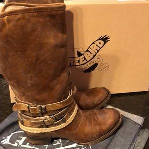 Drove by freebird boots worn once